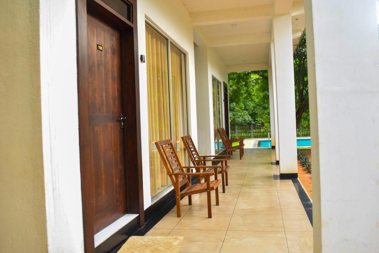 Pivisuma Lodge Dambulla Exteriör bild