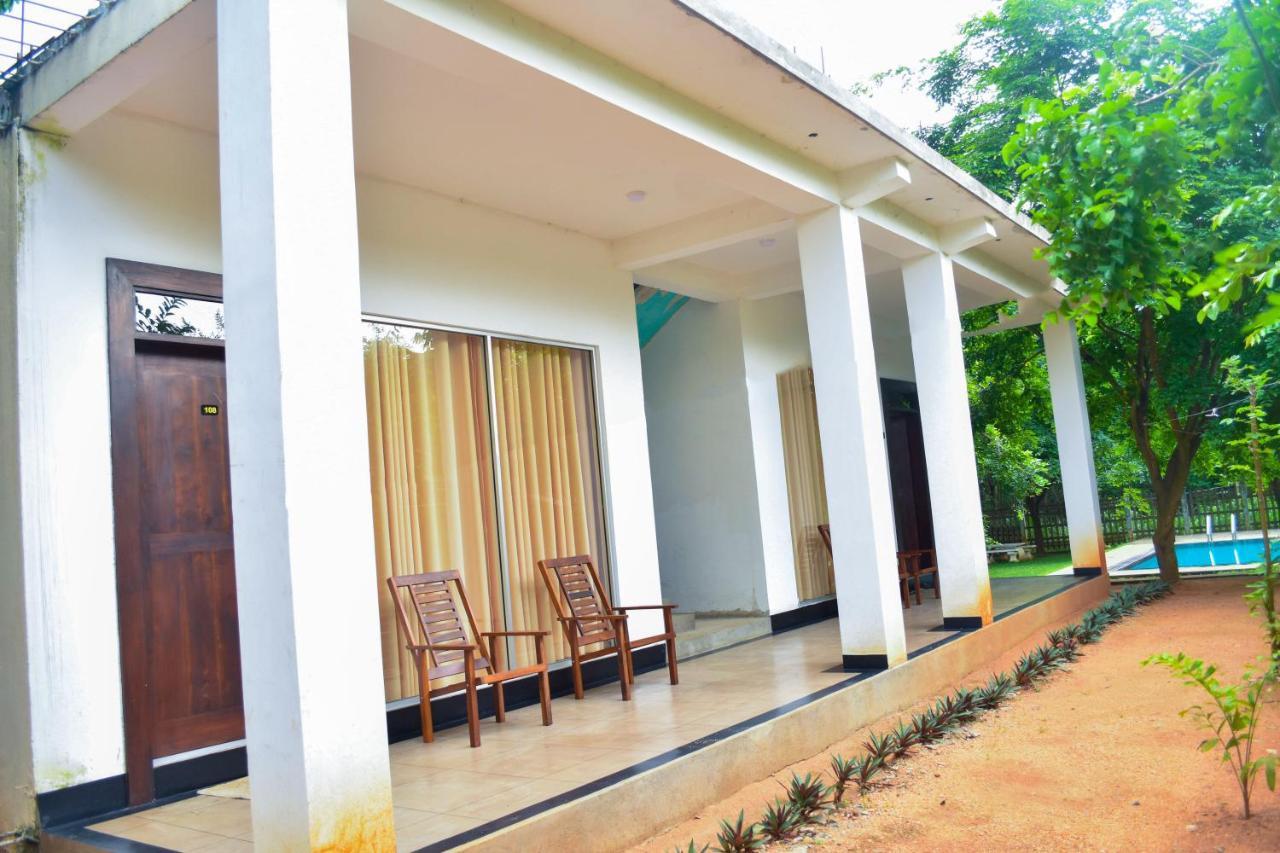 Pivisuma Lodge Dambulla Exteriör bild